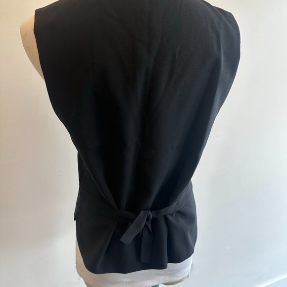 Black, wool, woman's vest, size 8 - Picture 2 of 2